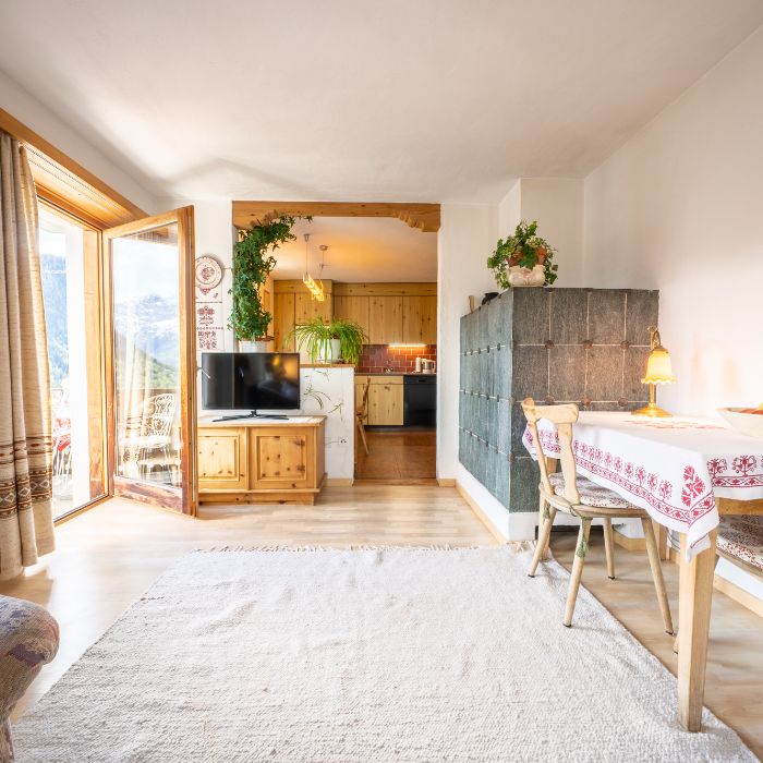Ferienwohnung Chasa Rosa 2 - 2.5 Zi Whg Vna FEWOlution