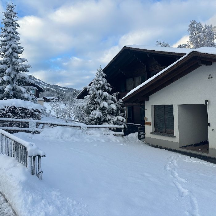 FEWOlution Ferienwohnung Chalet Finkenwiese, Apartment Zweisimmen