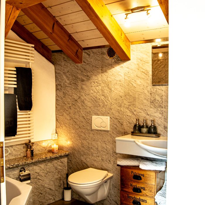 Ferienwohnung Onkel Toms Hütte Glarus FEWOlution