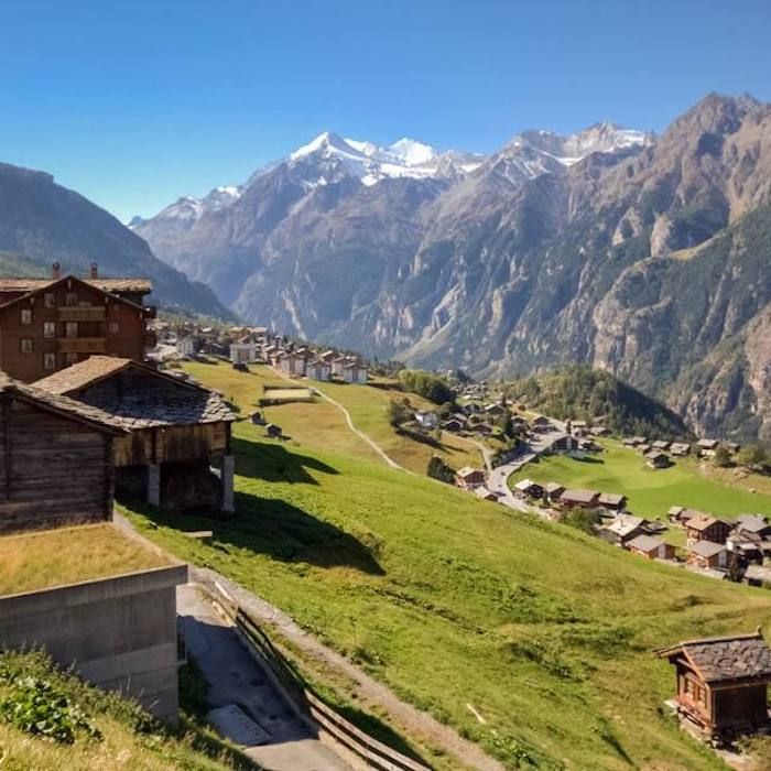 Ferienwohnung Chalet Holiday-Wohnung  Glück  Grächen FEWOlution