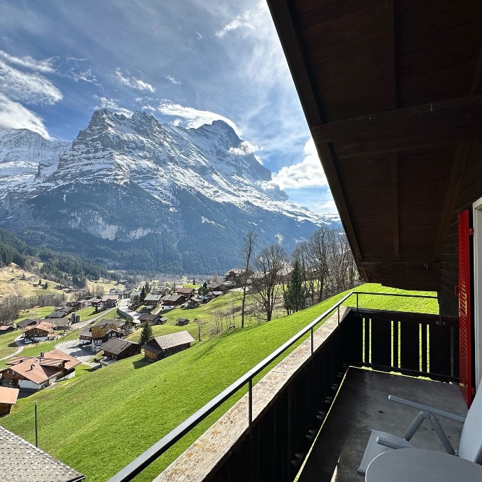 FEWOlution Ferienwohnung Wohnung mit Blick in die Berg Grindelwald 